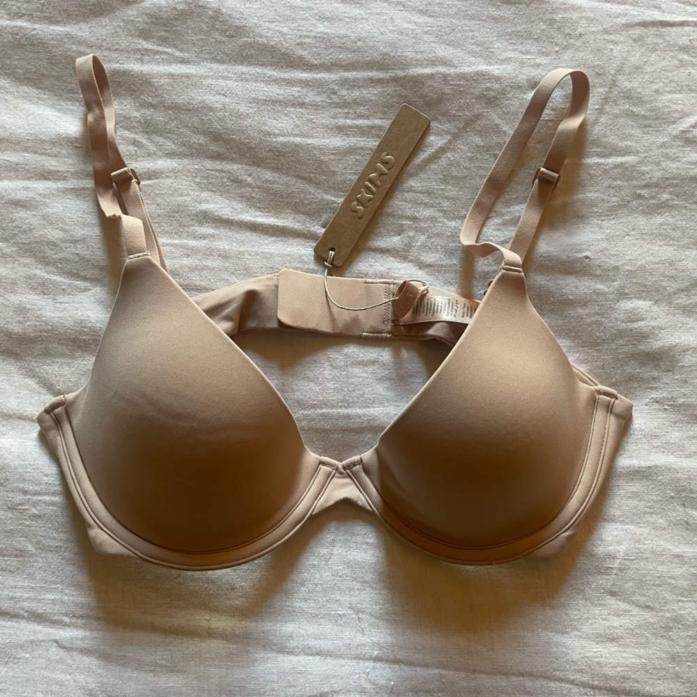 Skims Scoop Plunge Fits Everybody Bra